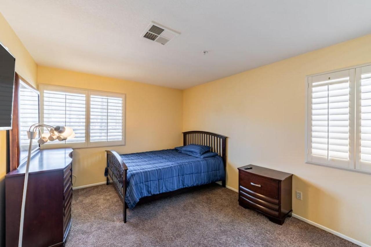 Family-Friendly 4Br Home - Spacious - Great Location 폰타나 외부 사진