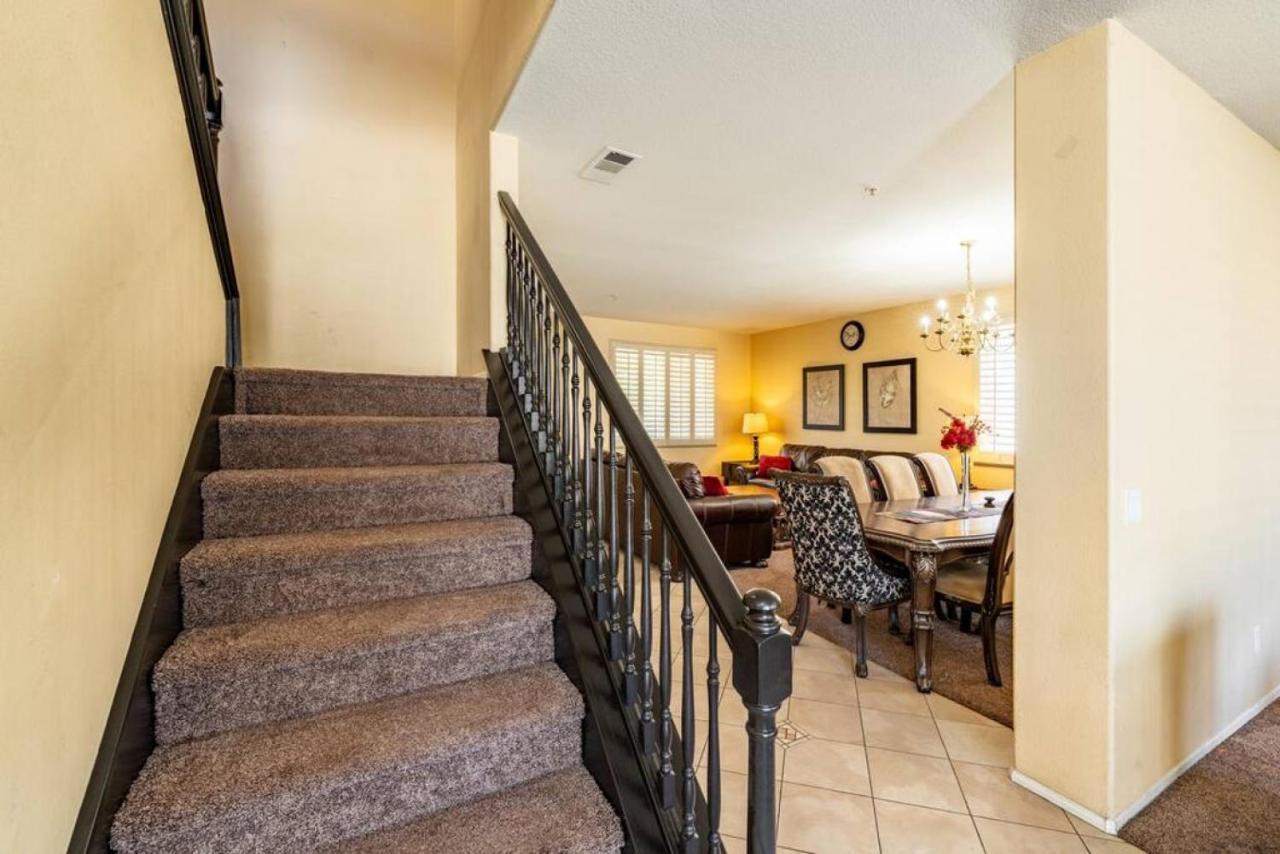 Family-Friendly 4Br Home - Spacious - Great Location 폰타나 외부 사진