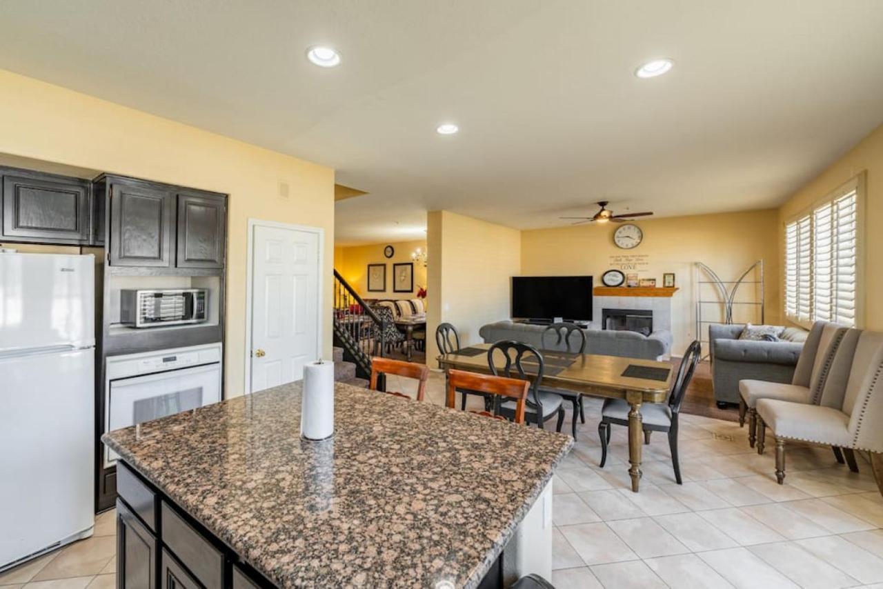 Family-Friendly 4Br Home - Spacious - Great Location 폰타나 외부 사진